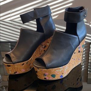 Black platform sandals